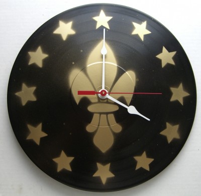 black and gold fleur de lis clock